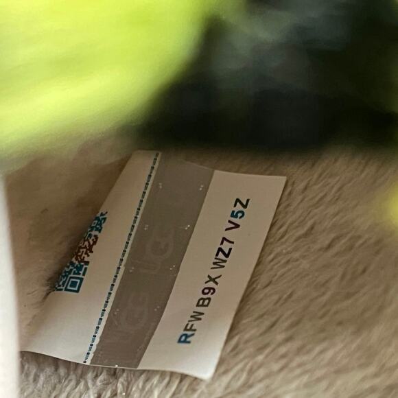 UGG Fluff Yeah Slide – Animilia (Size 4 Big Kids, Fits Women’s 5.5-6) - Picture 10 of 10